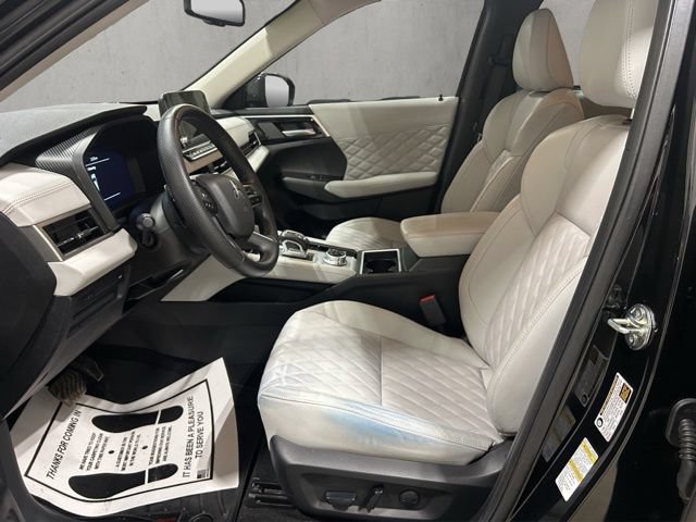 Used 2023 Mitsubishi Outlander SEL AWD/4WD image 12