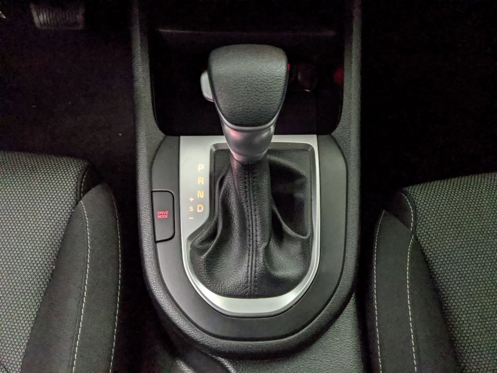 Used 2024 Kia Forte LXS image 9