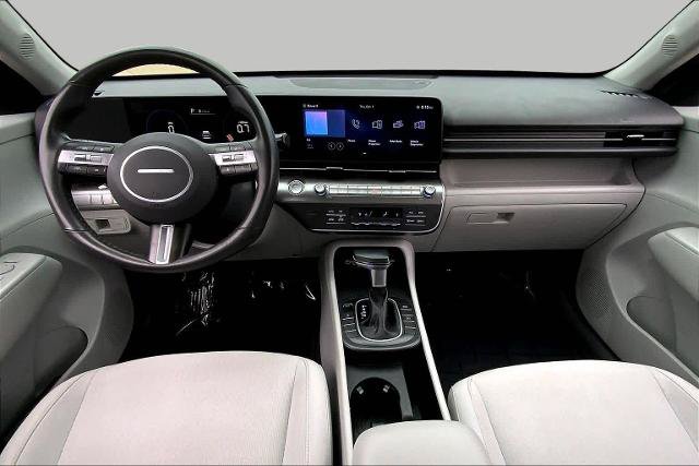 Used 2025 Hyundai Kona SEL AWD/4WD image 15