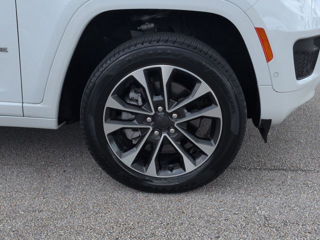 Used 2023 Jeep Grand Cherokee L Overland AWD/4WD image 11