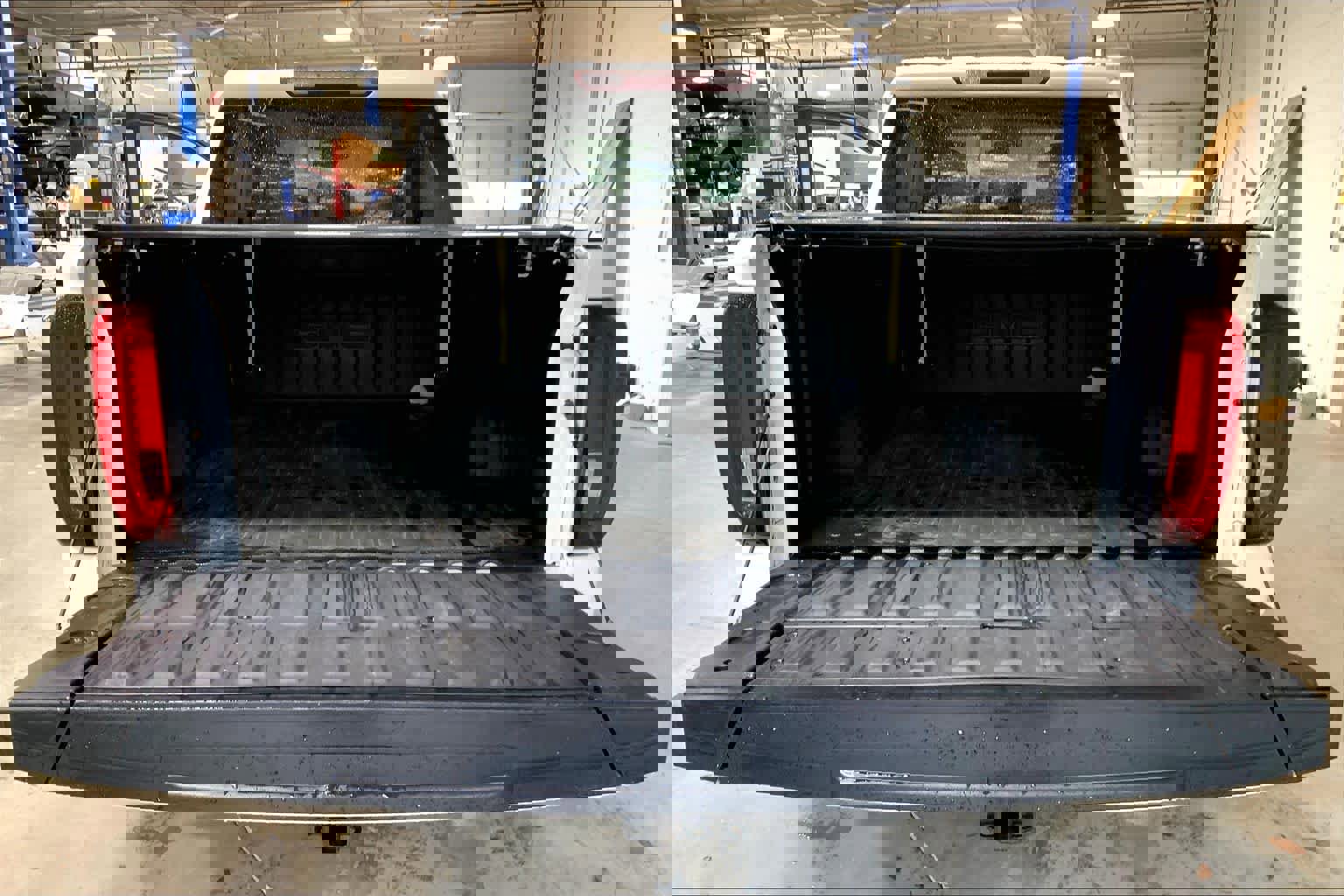 Used 2021 GMC Sierra 1500 SLT image 31