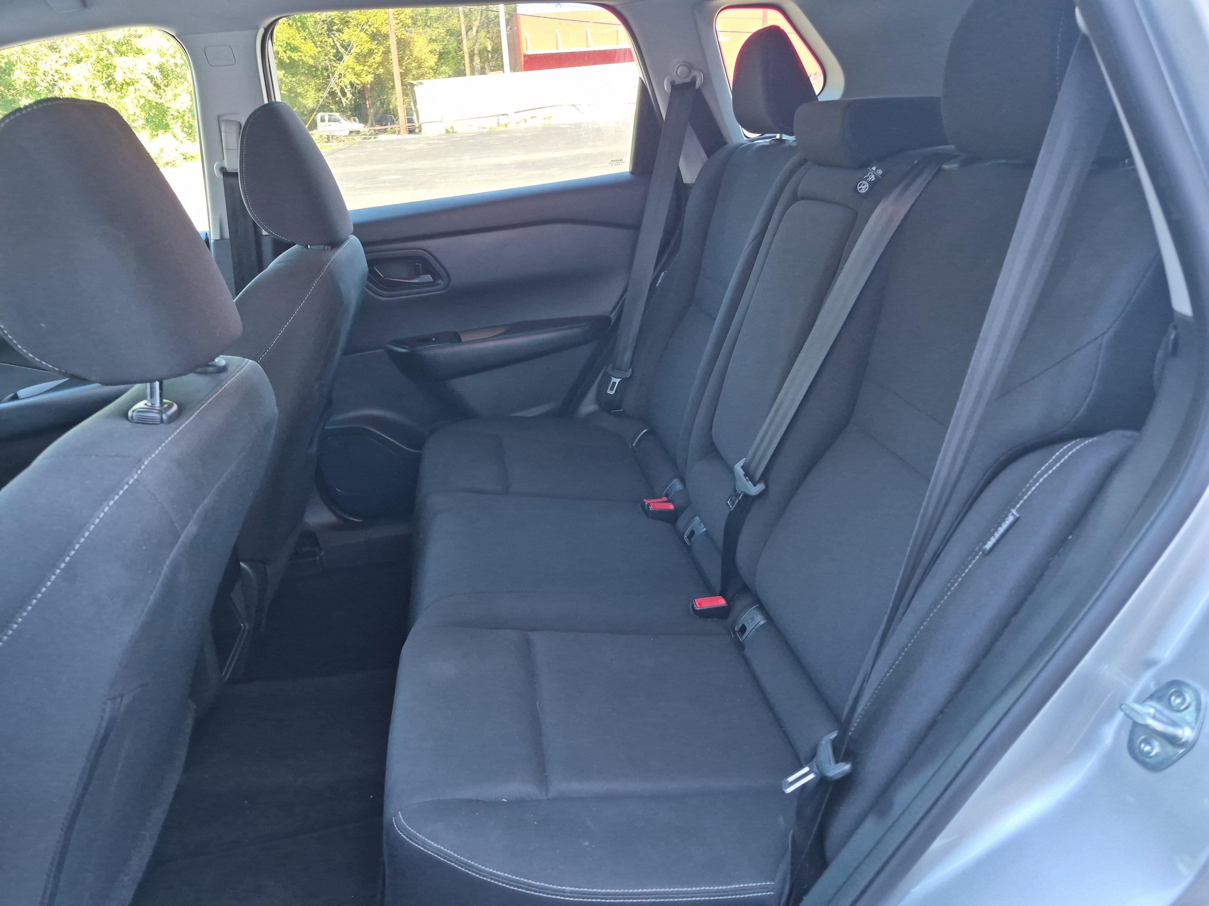 Used 2024 Nissan Rogue S image 13