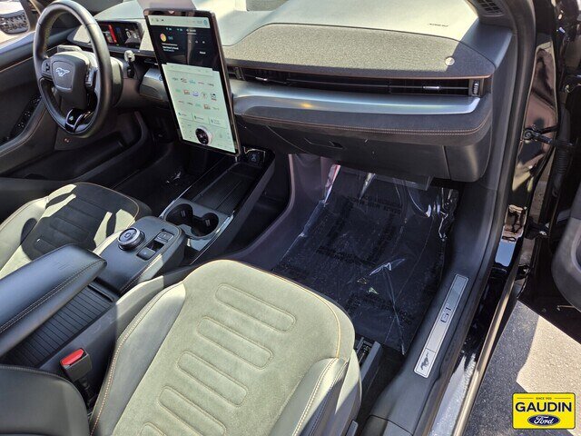 Certified 2022 Ford Mustang Mach-E GT AWD/4WD image 17