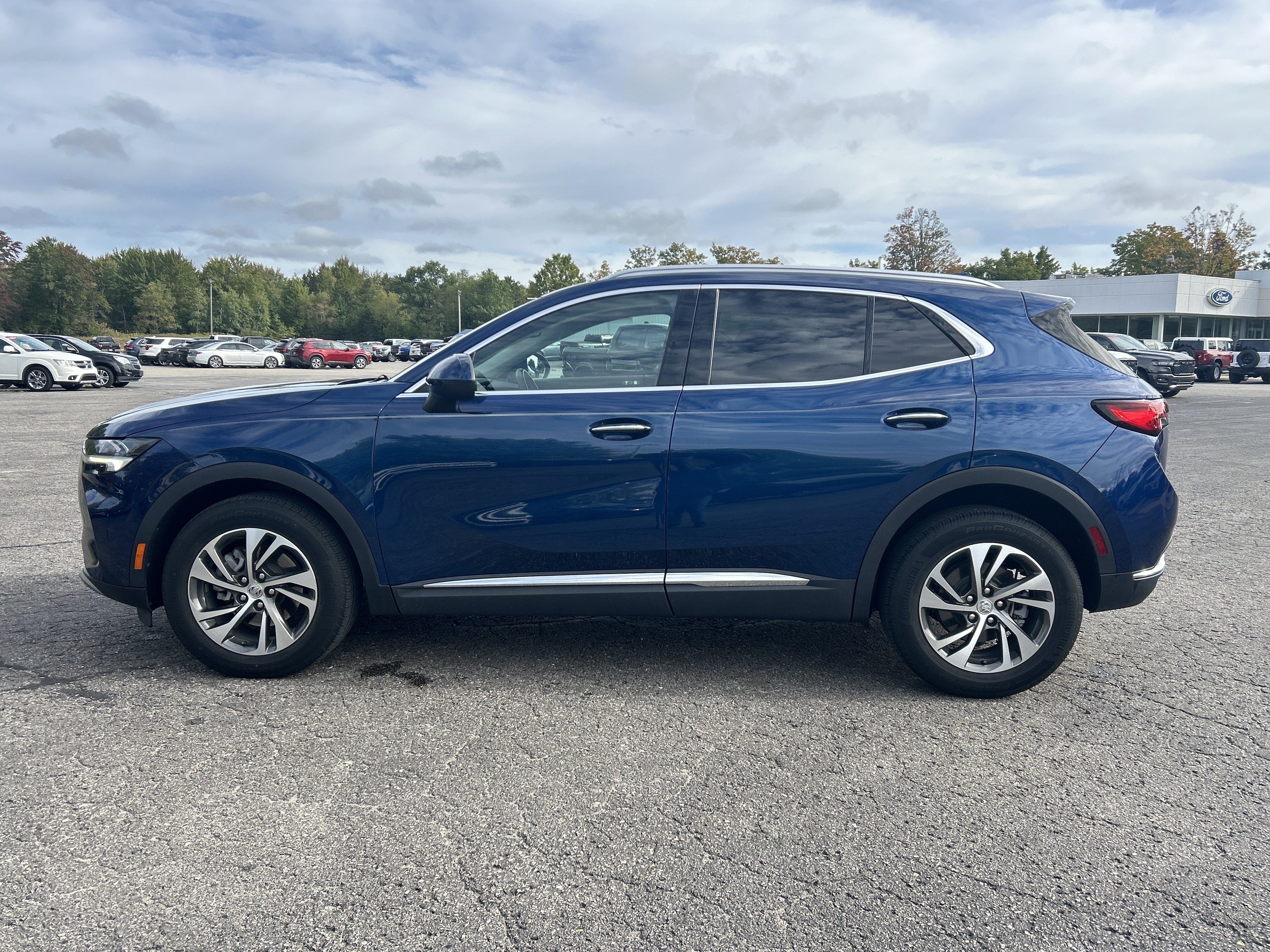 Used 2023 Buick Envision Essence FWD image 6