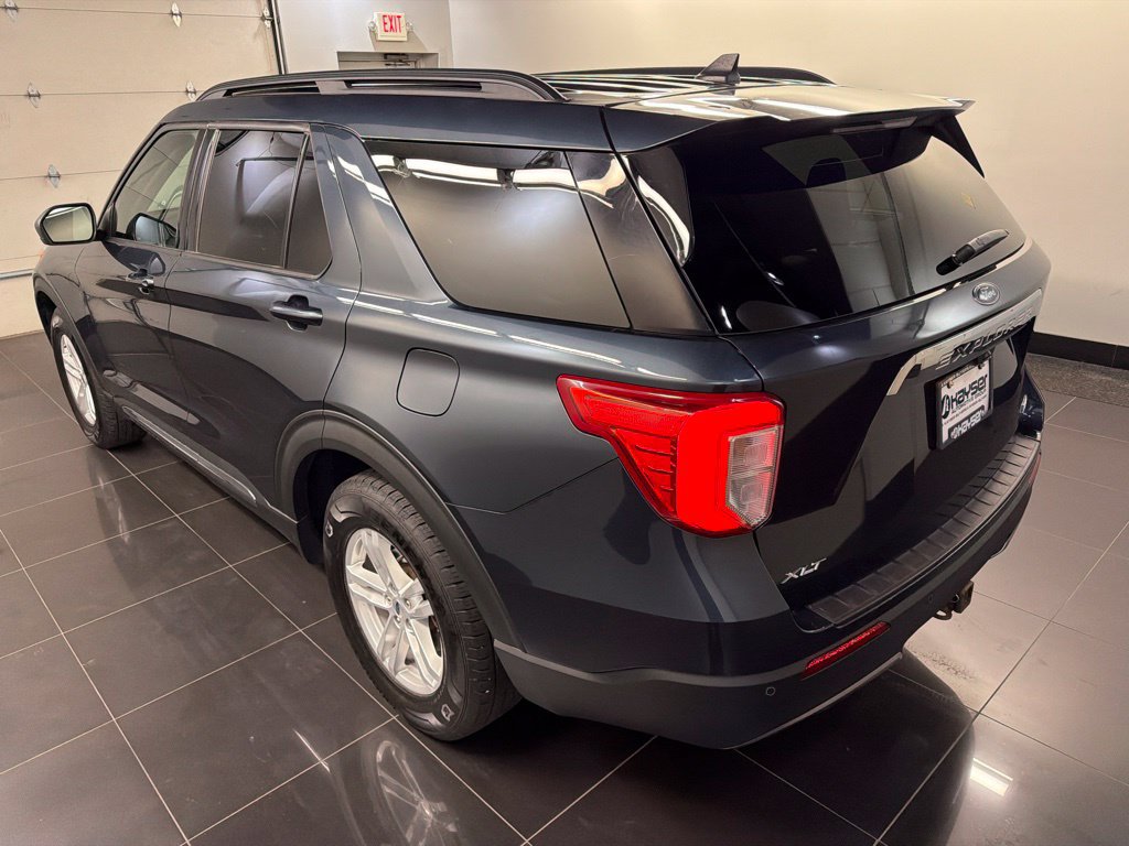 Certified 2022 Ford Explorer XLT w/ Equipment Group 202A AWD/4WD image 4