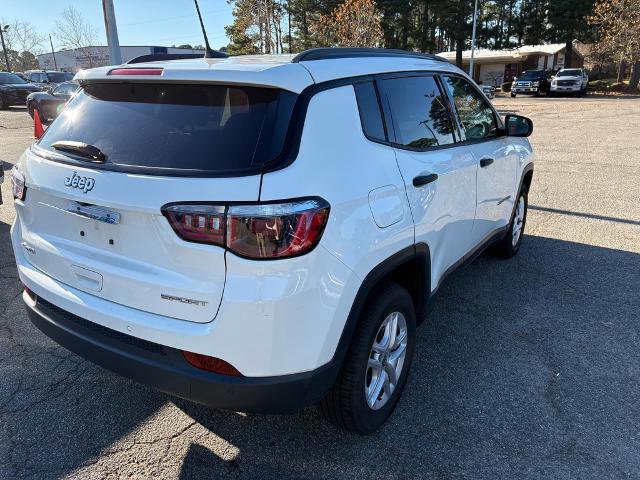 Used 2017 Jeep Compass Sport w/ Cold Weather Group image 5