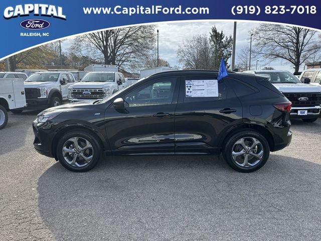 Certified 2023 Ford Escape ST-Line w/ Tech Pack #1 image 3