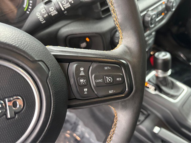 Used 2024 Jeep Wrangler Unlimited w/ Convenience Group AWD/4WD image 21