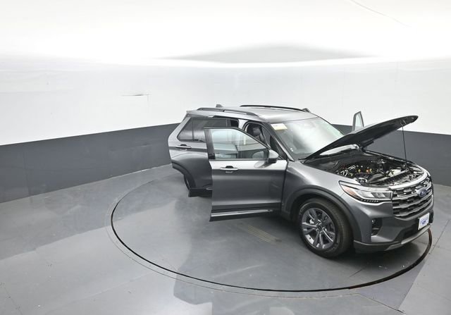 Certified 2025 Ford Explorer Active w/ Active Comfort Package AWD/4WD image 41
