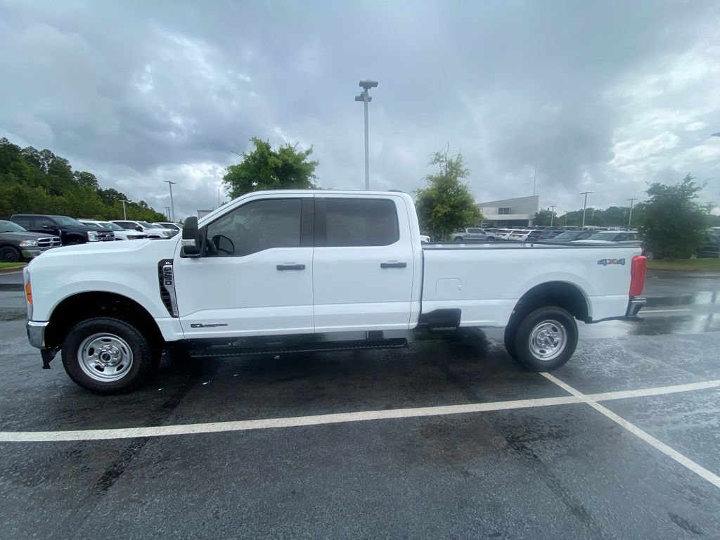Certified 2023 Ford F250 XL w/ XL Driver Assist Package AWD/4WD image 4