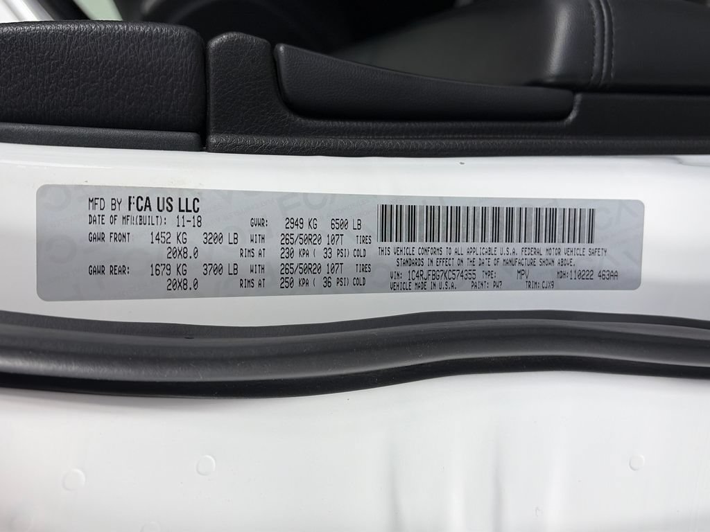 Used 2019 Jeep Grand Cherokee Limited w/ Trailer Tow Group IV AWD/4WD image 9