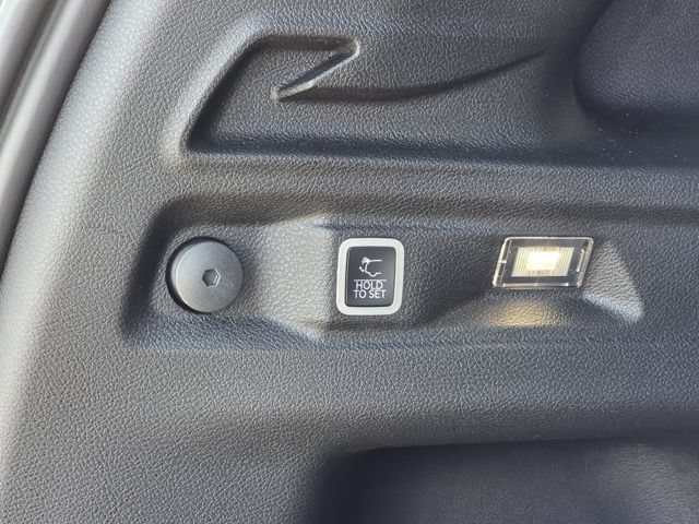 Used 2025 Jeep Grand Cherokee L Altitude AWD/4WD image 34