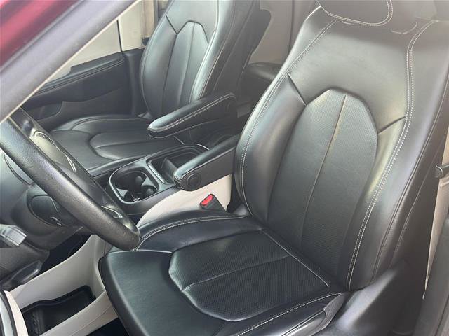 Used 2021 Chrysler Voyager Lxi FWD image 11