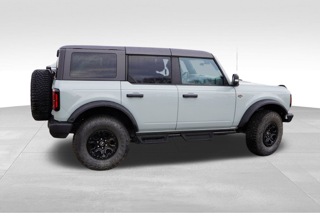 Certified 2024 Ford Bronco Wildtrak AWD/4WD image 5