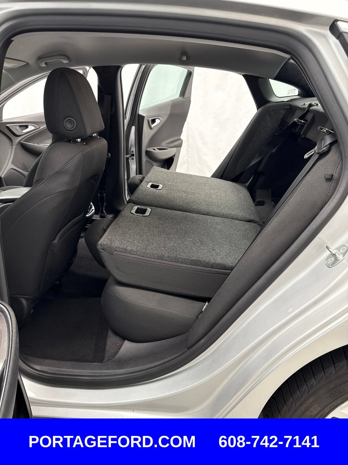 Used 2018 Chevrolet Malibu LT FWD image 32
