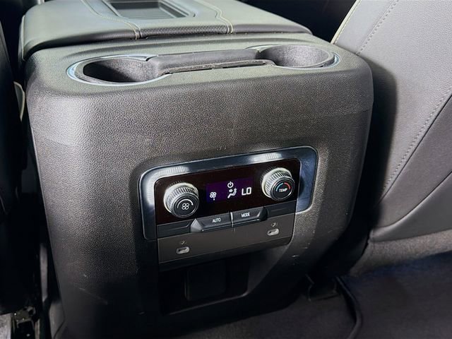 Used 2022 GMC Yukon SLT RWD image 32