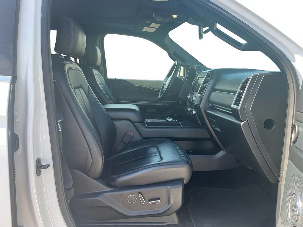 Certified 2018 Ford Expedition Max Limited w/ Equipment Group 301A RWD image 22
