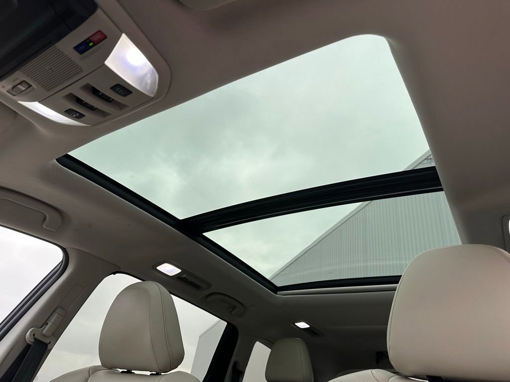 Used 2021 Subaru Ascent Limited w/ Technology Package image 25