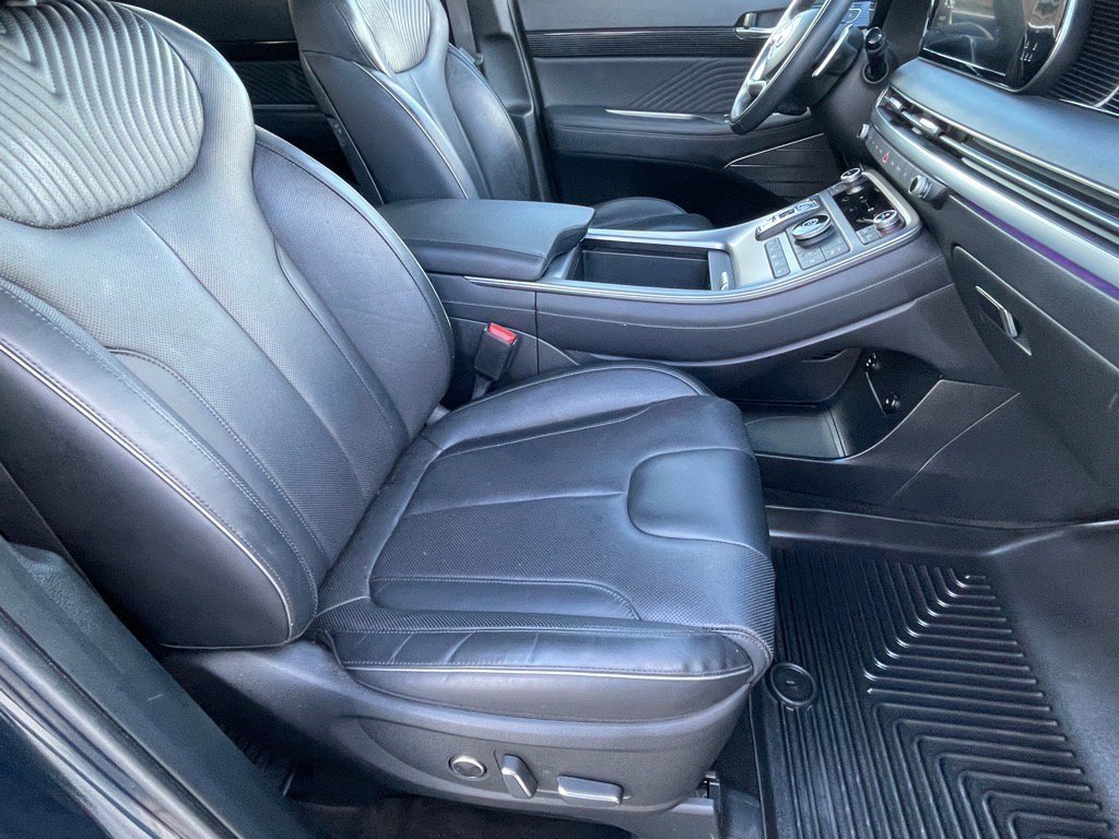 Used 2023 Hyundai Palisade Calligraphy image 11