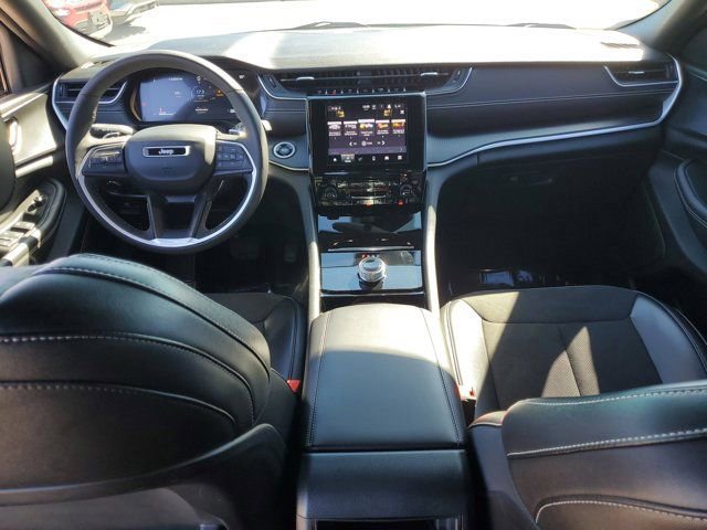 Used 2023 Jeep Grand Cherokee Altitude image 19