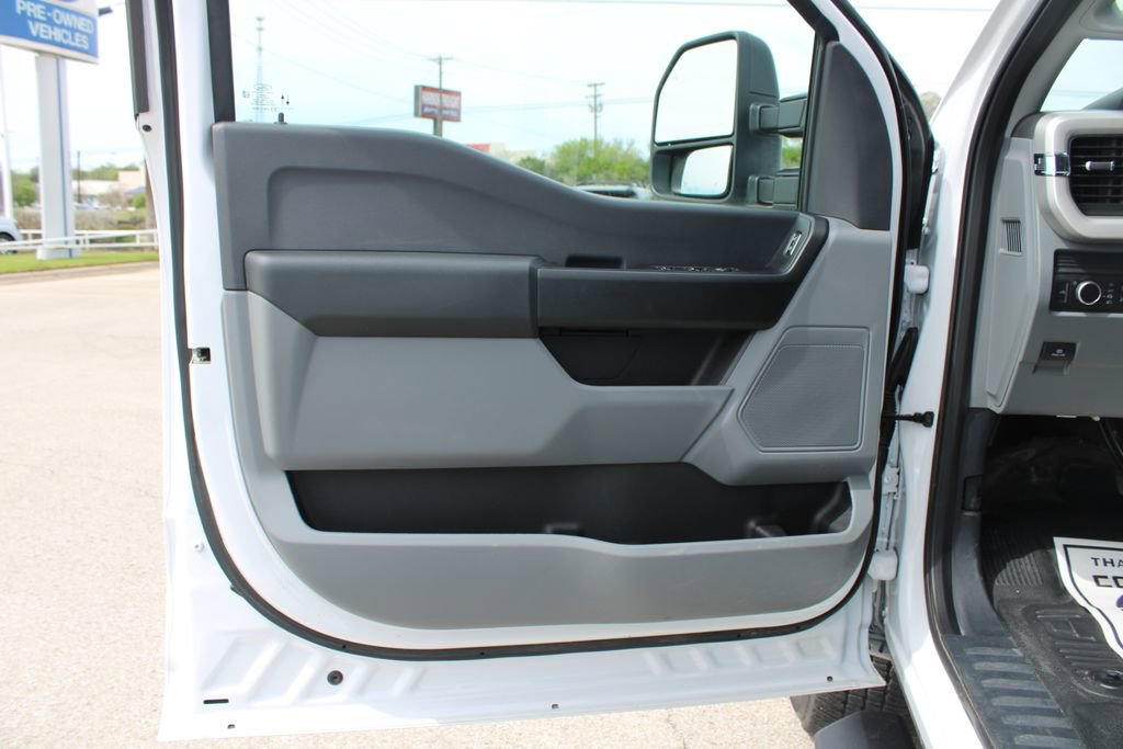 Certified 2025 Ford F250 XL w/ FX4 Off-Road Package image 18