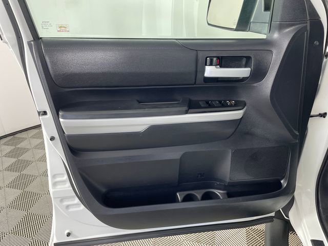 Used 2020 Toyota Tundra SR5 w/ SR5 Upgrade Package AWD/4WD image 15