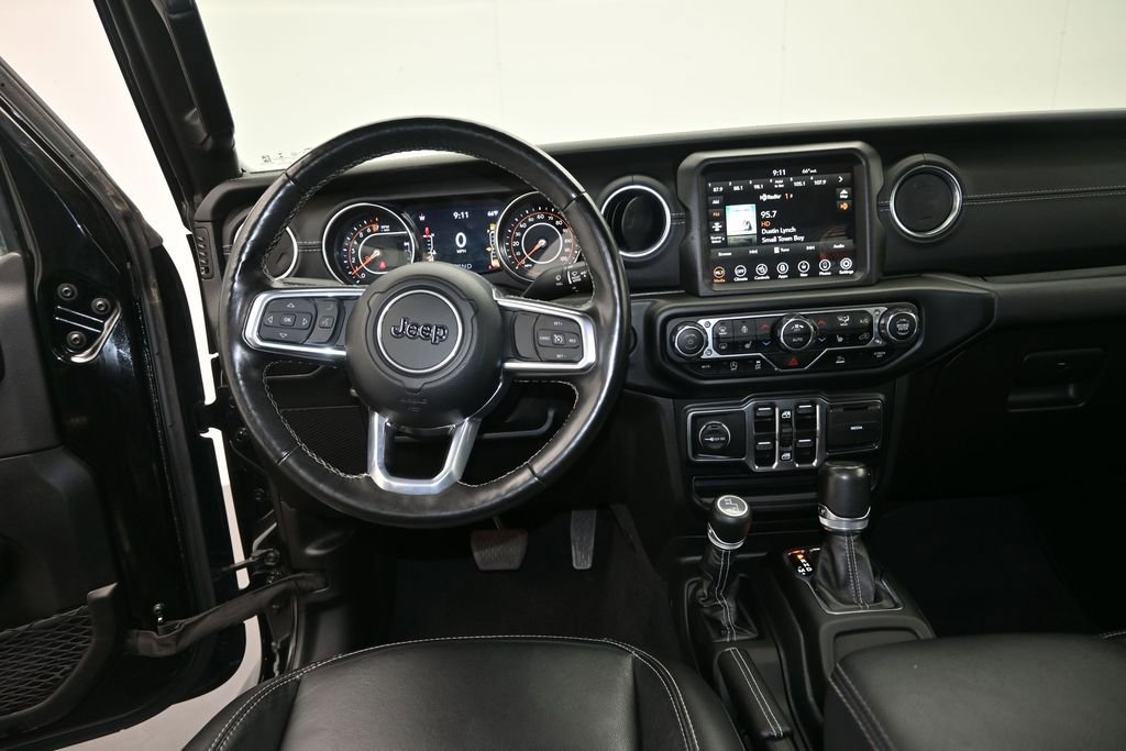 Used 2023 Jeep Gladiator Overland w/ Popular Equipment Package AWD/4WD image 15