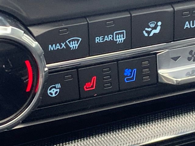 Certified 2022 Ford F150 Lariat w/ Equipment Group 502A High image 25