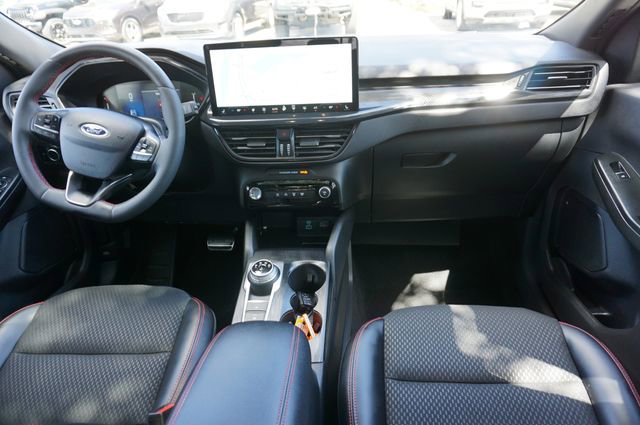 Certified 2023 Ford Escape ST-Line w/ Tech Pack #1 image 6