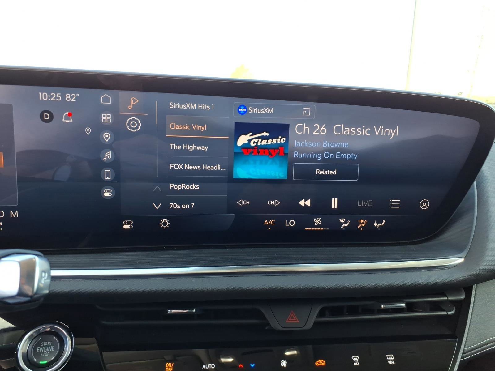 Used 2025 Buick Envision Preferred image 18