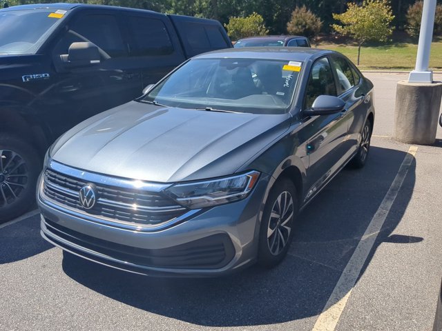 Used 2024 Volkswagen Jetta S FWD image 3