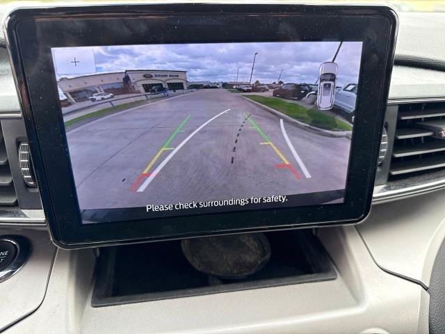 Certified 2022 Ford Explorer XLT w/ Equipment Group 202A RWD image 28