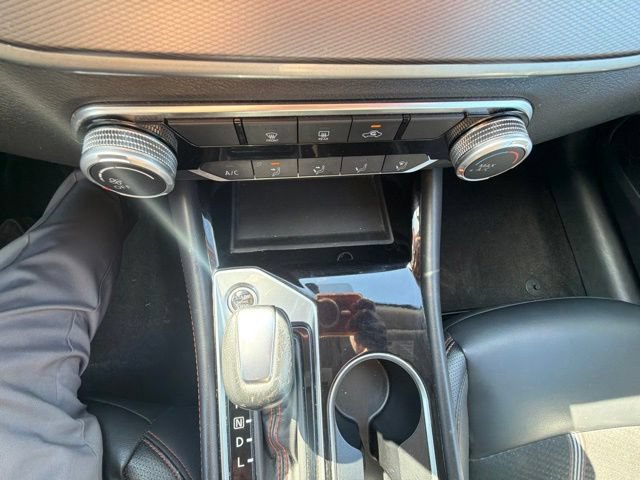 Used 2024 Nissan Altima 2.5 SR FWD image 26
