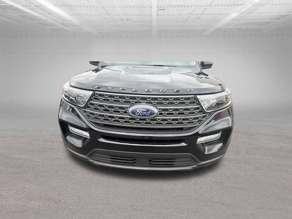Certified 2023 Ford Explorer XLT w/ Equipment Group 202A AWD/4WD image 15