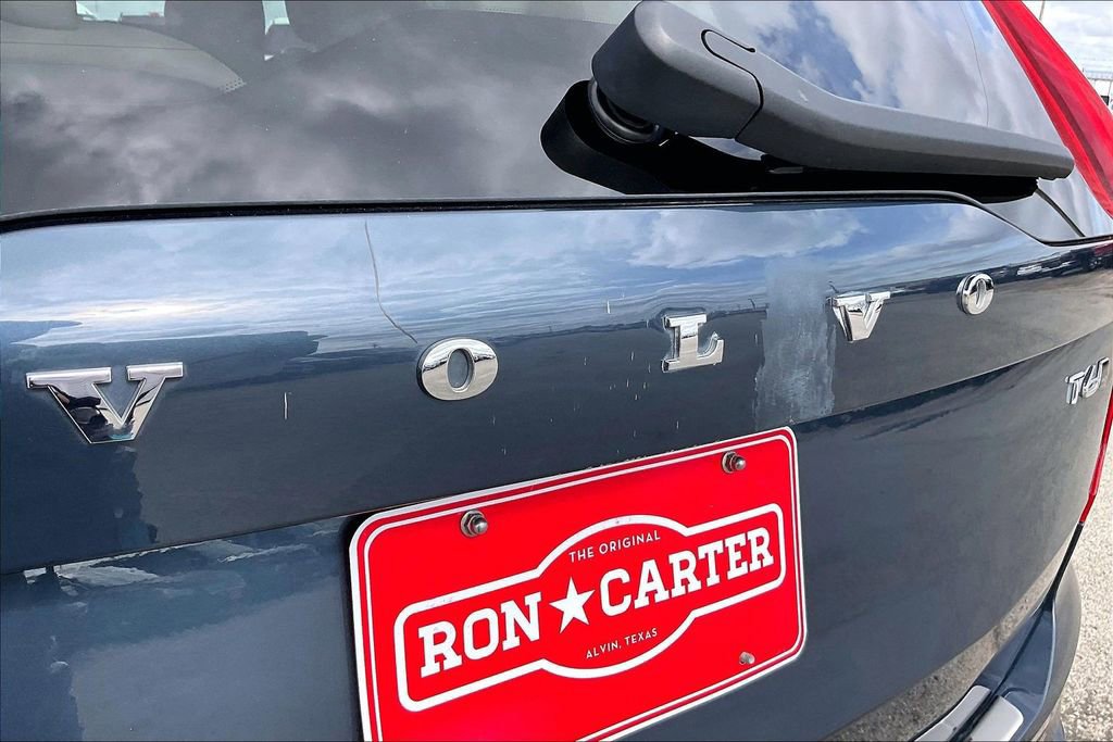 Used 2022 Volvo XC90 T6 Momentum w/ Advanced Package image 27