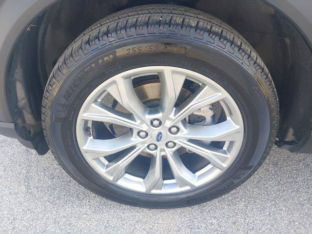 Certified 2023 Ford Explorer XLT w/ Equipment Group 202A AWD/4WD image 14