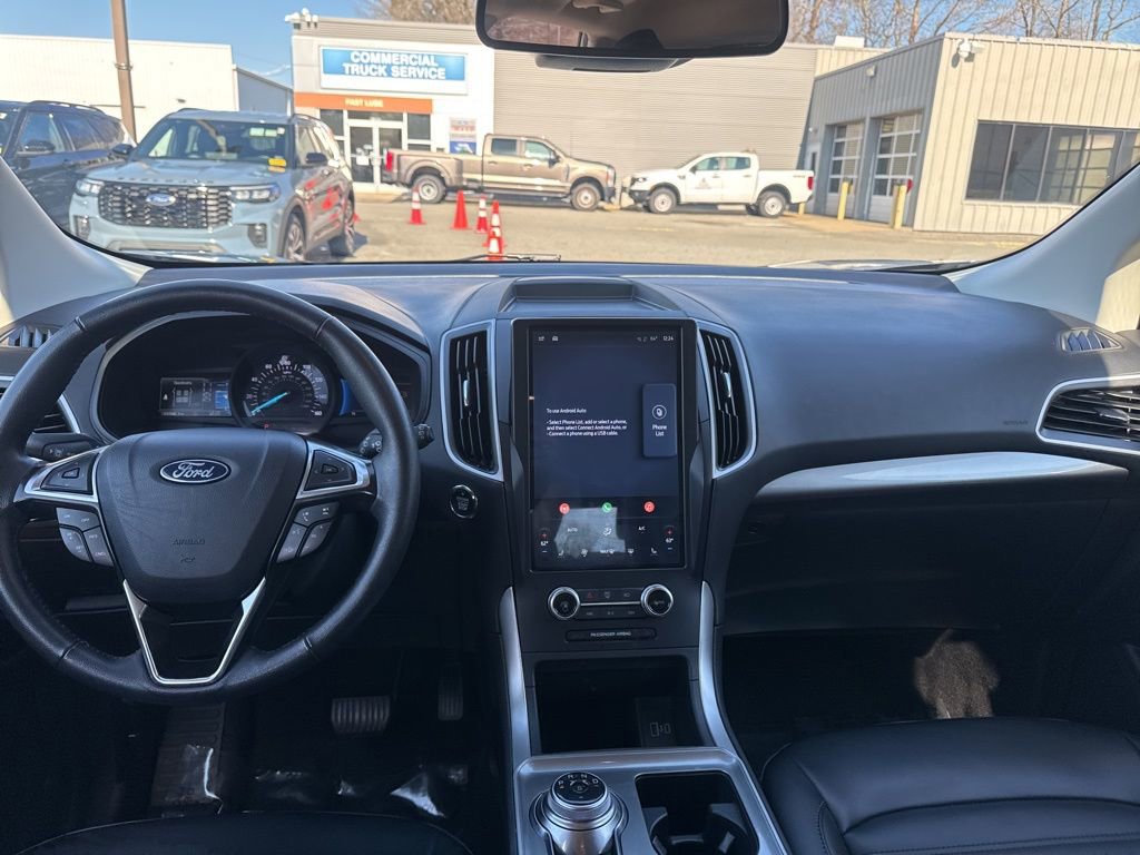 Certified 2024 Ford Edge SEL image 11
