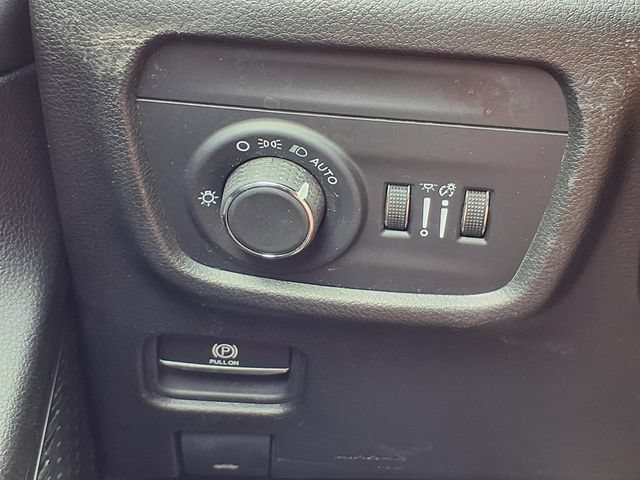 Used 2024 Jeep Grand Cherokee L Laredo w/ Luxury Tech Group I AWD/4WD image 19