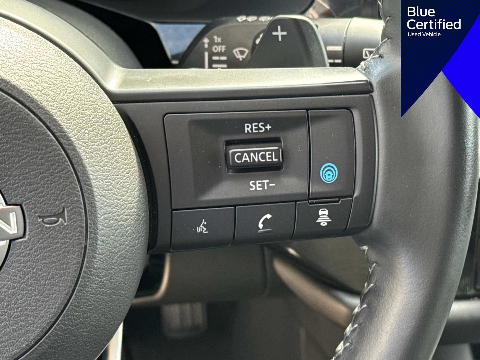 Used 2025 Nissan Pathfinder SV AWD/4WD image 32