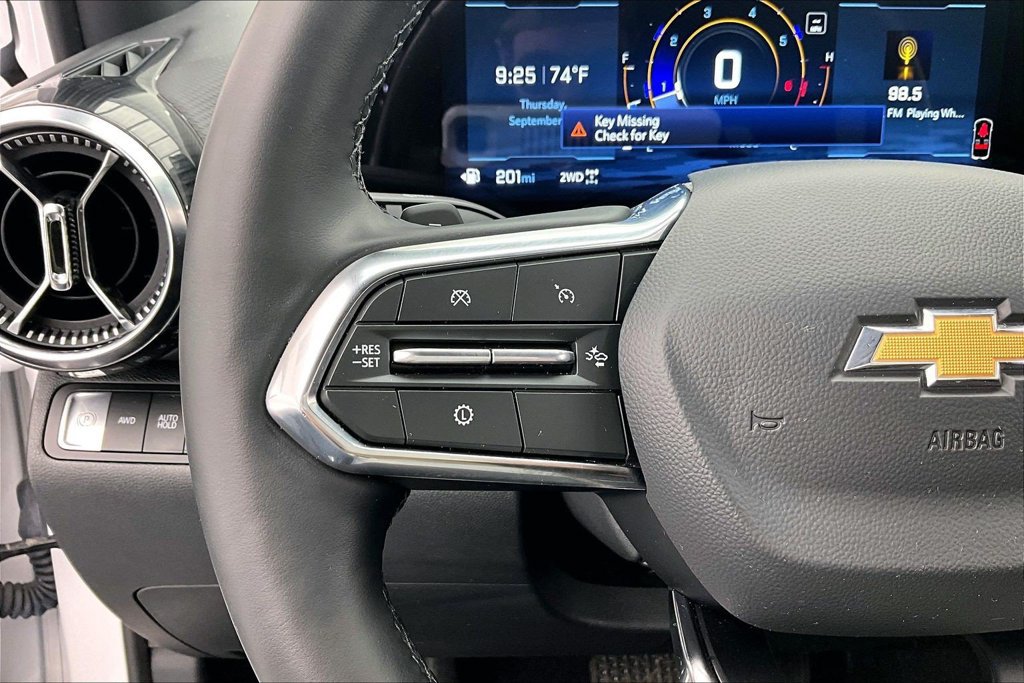Used 2026 Chevrolet Equinox LT AWD/4WD image 18