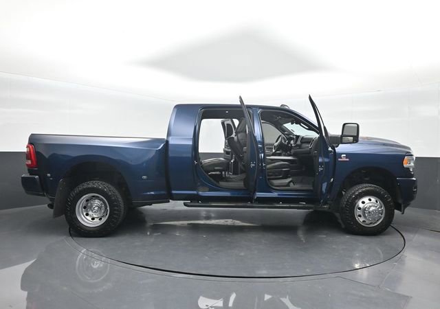 Used 2023 RAM 3500 Laramie image 27