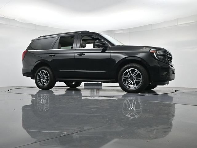 Certified 2025 Ford Expedition Active AWD/4WD image 38