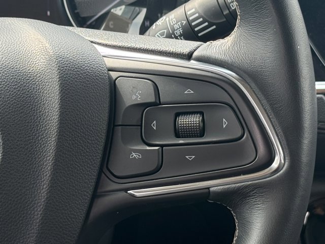 Used 2023 Buick Encore GX Select w/ Sport Touring Package FWD image 9
