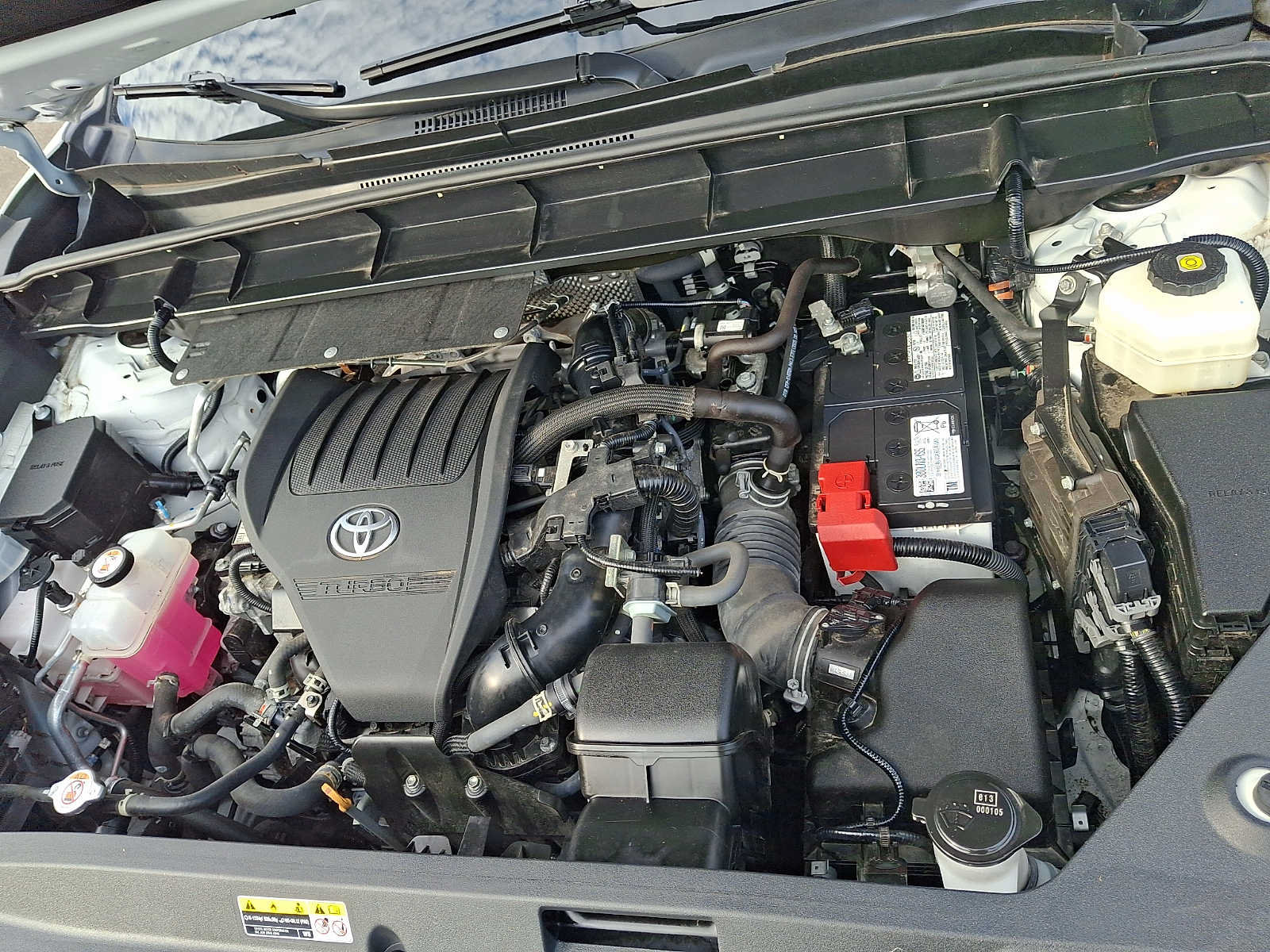 Used 2023 Toyota Highlander XLE AWD/4WD image 27