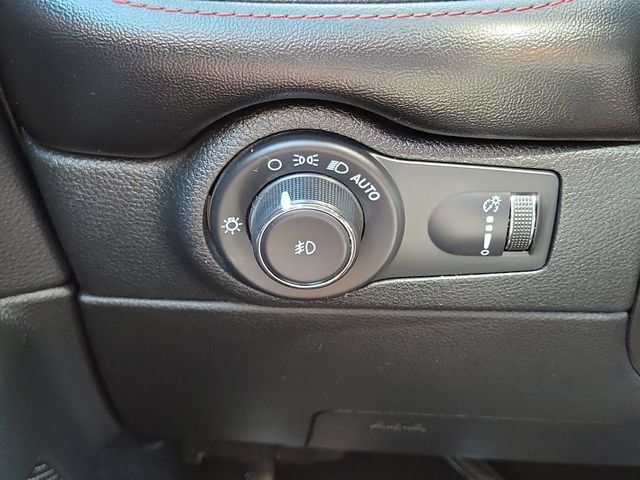 Used 2023 Dodge Durango R/T RWD image 15