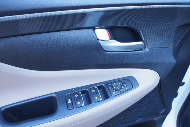 Used 2023 Hyundai Santa Fe SEL image 19