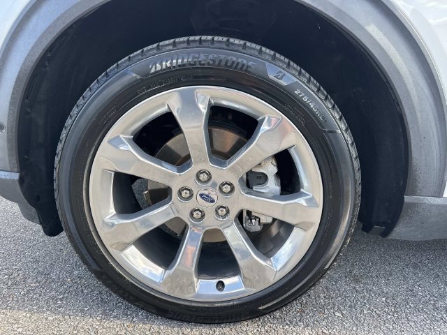 Certified 2020 Ford Explorer Platinum w/ Premium Technology Package AWD/4WD image 9