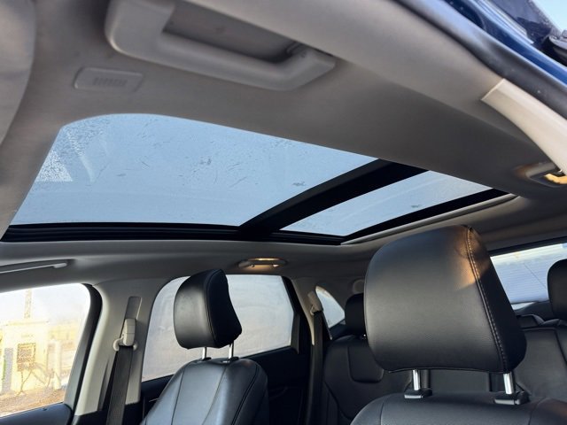 Certified 2022 Ford Edge Titanium w/ Class II Trailer Tow Package image 15