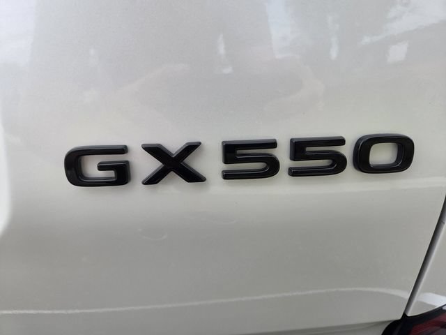 Used 2024 Lexus GX 550 AWD/4WD image 16