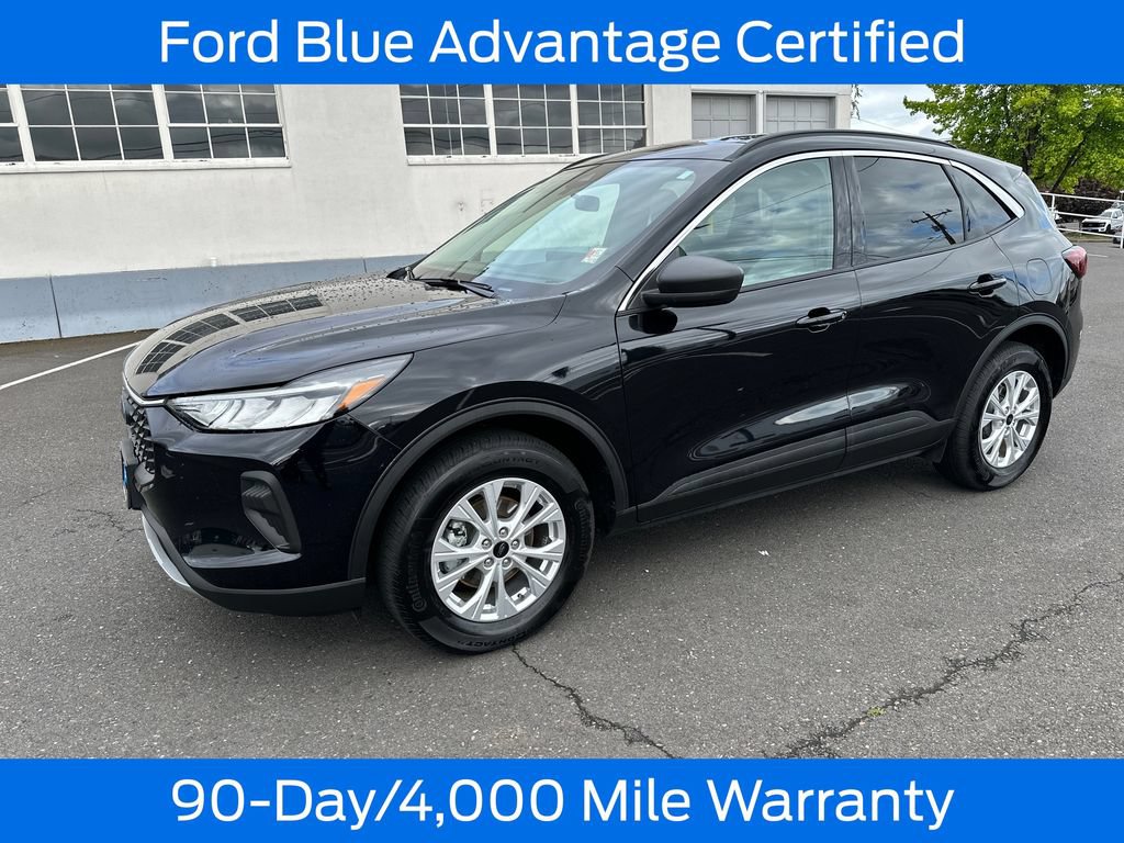 Certified 2024 Ford Escape Active w/ Tech Pack #1 AWD/4WD image 3